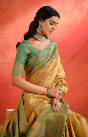 Thavira