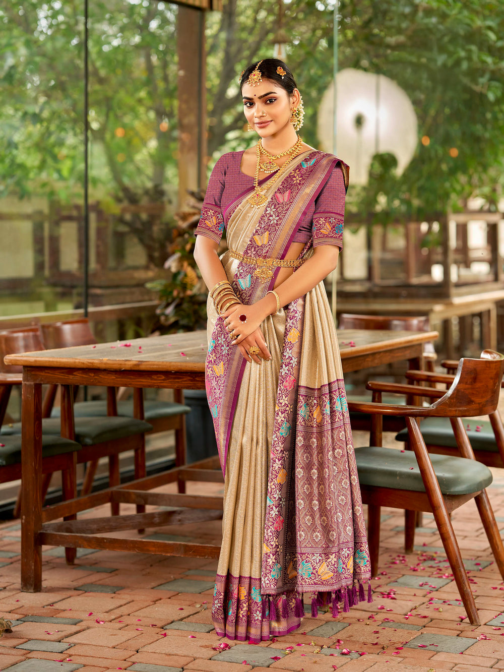 Tanishvi Glow