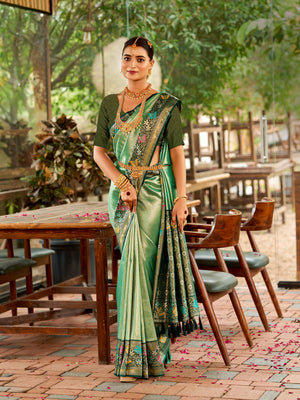 Tanishvi Glow