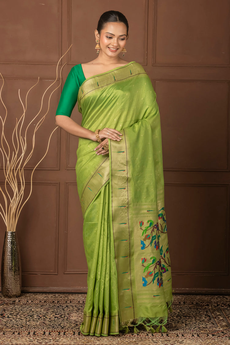Muniya Mayuri Art Silk Saree for Festive Wear