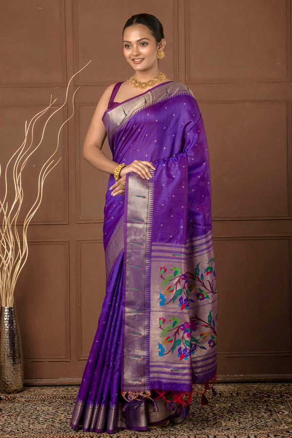 Muniya mayuri