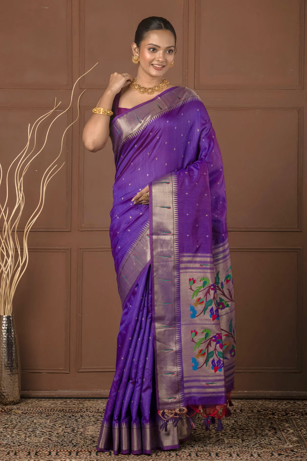 Muniya mayuri