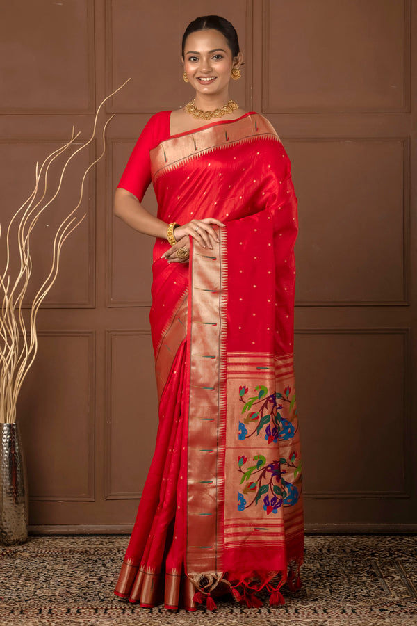 Muniya mayuri