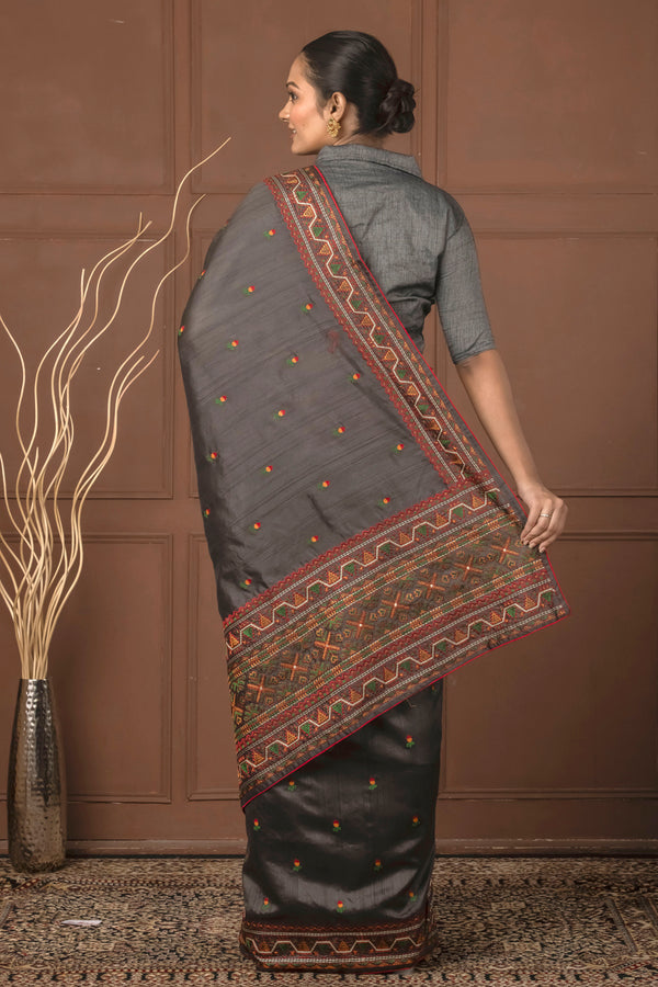 Kashmiri Saaj