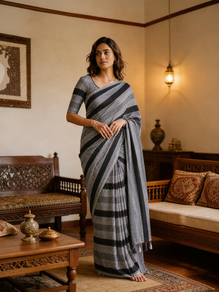 Mul Cotton Doore Zari Patta Saree
