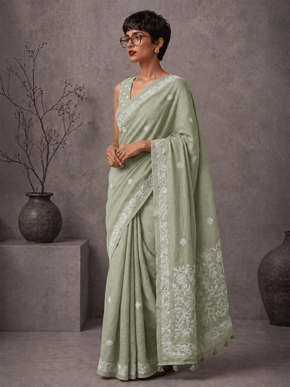 Embellished Embroidered Linen Blend Handloom Bhagalpuri Saree