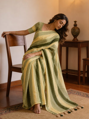 Mul Cotton Doore Zari Patta Saree