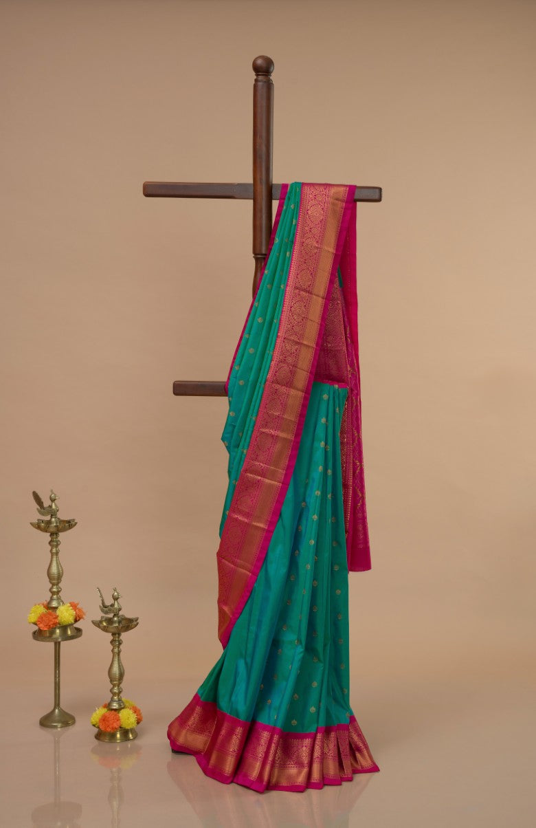 Tana Ratna