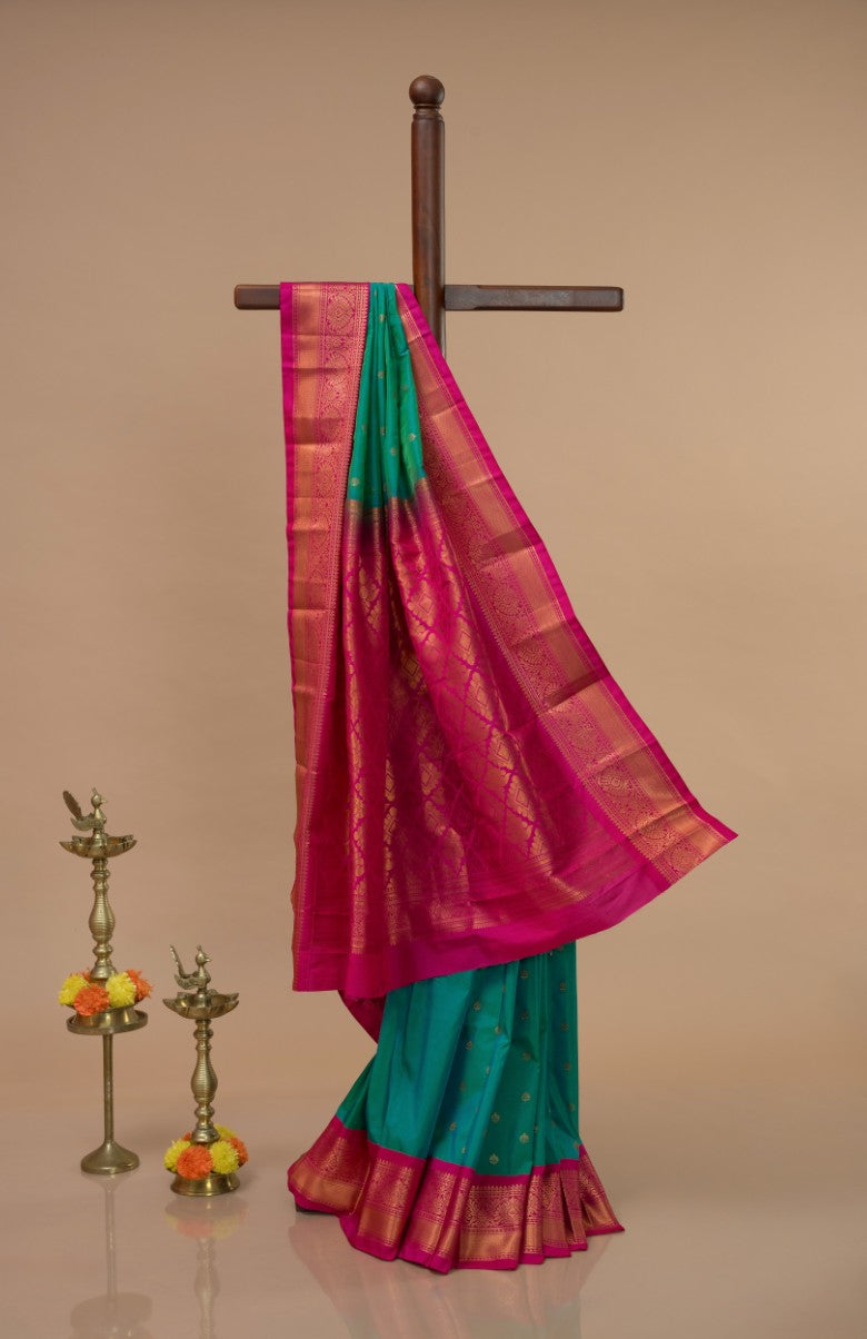 Tana Ratna