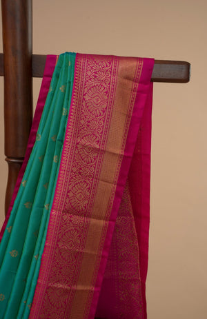 Tana Ratna